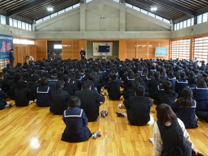 28３年生学年集会（１学期）.JPG
