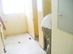 トイレ掃除３.JPG