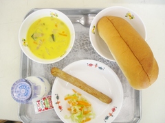 給食試食４.JPG