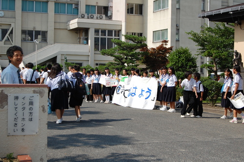 あいさつ運動2014.7.10.JPG