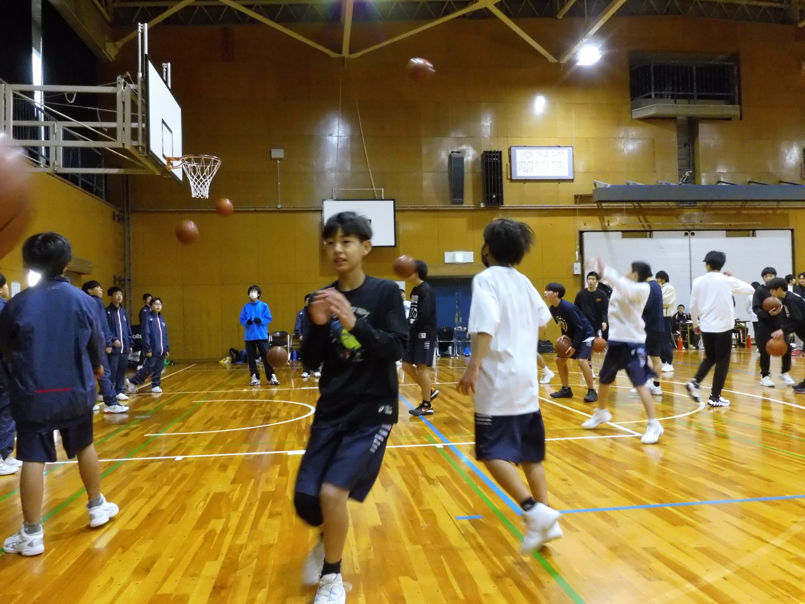 男子バスケ部惜敗 愛日新人バスケットボール大会