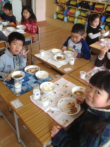 皆が食べられる学校給食の日⑤.JPG