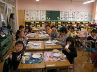 1年給食 (5).JPG