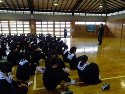 ３年学年集会１.JPG