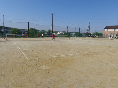朝練女子テニス.JPG