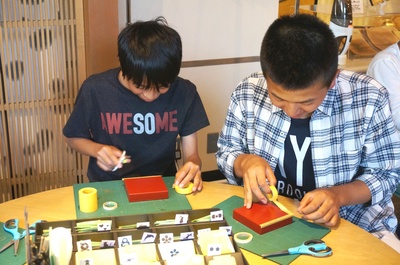 ２８金箔貼り１.JPG
