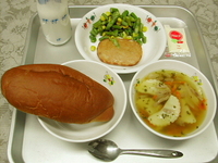 ６月２８日（火）の給食　01.JPG