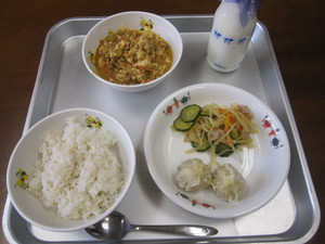 給食２５．５．８.JPG