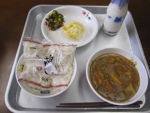 給食２５．６．１３ 001.JPG