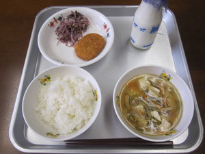 給食２５．６．２４ 001.JPG