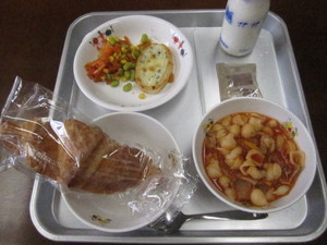 給食２５．７．２ 001.JPG