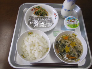 給食２５．７．５ 001.JPG