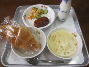 給食２５．９．２４ 001.JPG