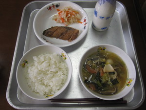 １月１０日の給食 001.JPG