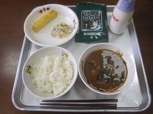 給食４．２８ 001.JPG